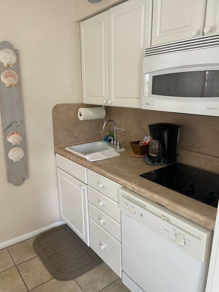 Venice Beach Villas 61/61
