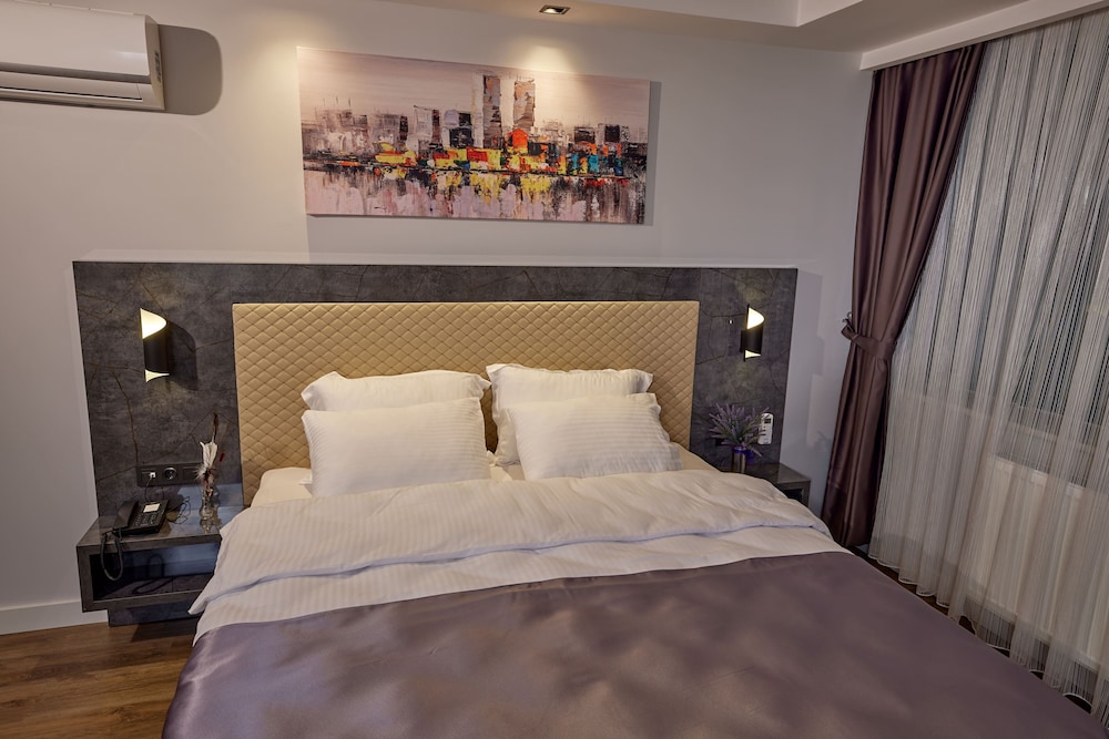 The Bold Hotel 23/45
