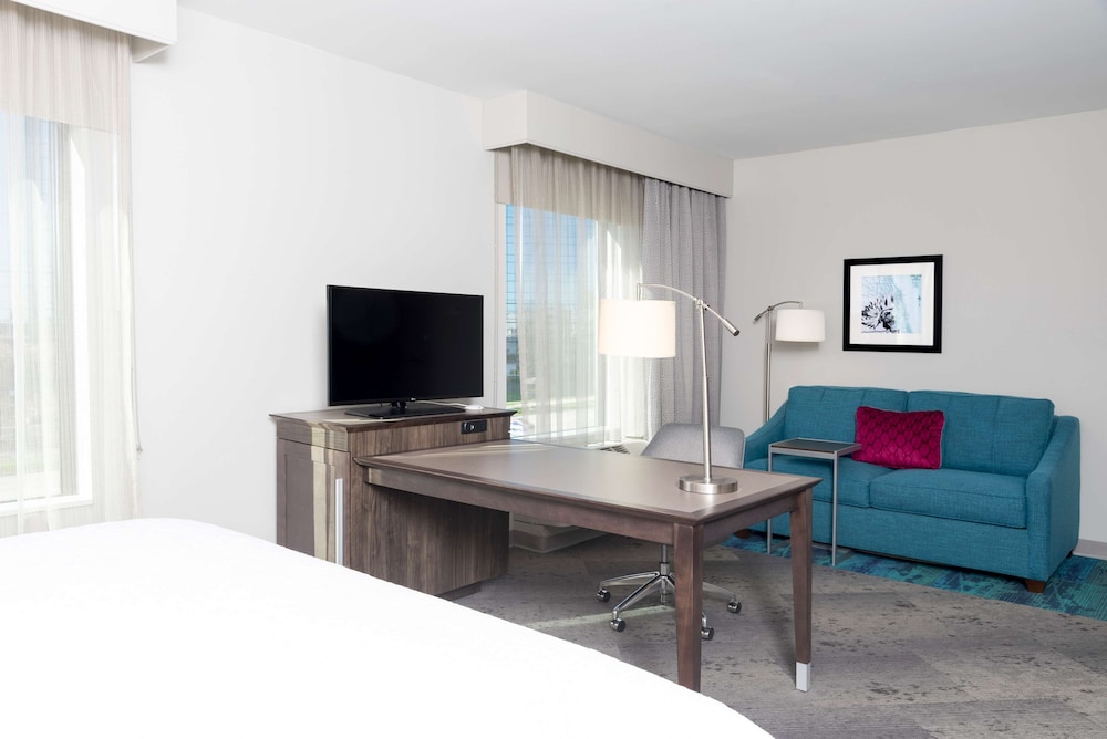 Hampton Inn Suites By Hilton Chicago Schaumburg Il 27/50