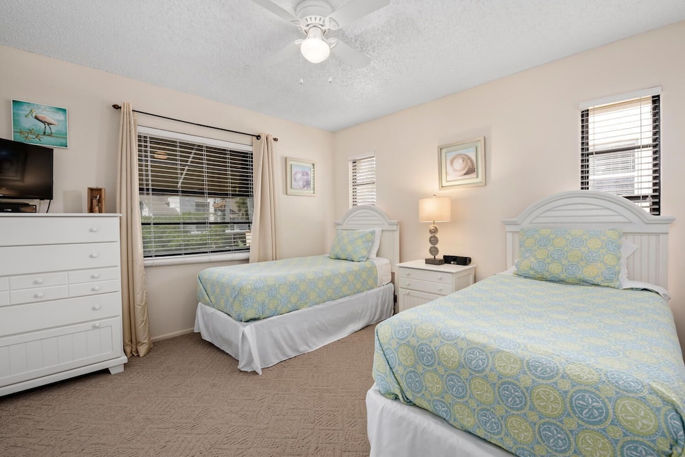 The Ringling Beach House 25/75