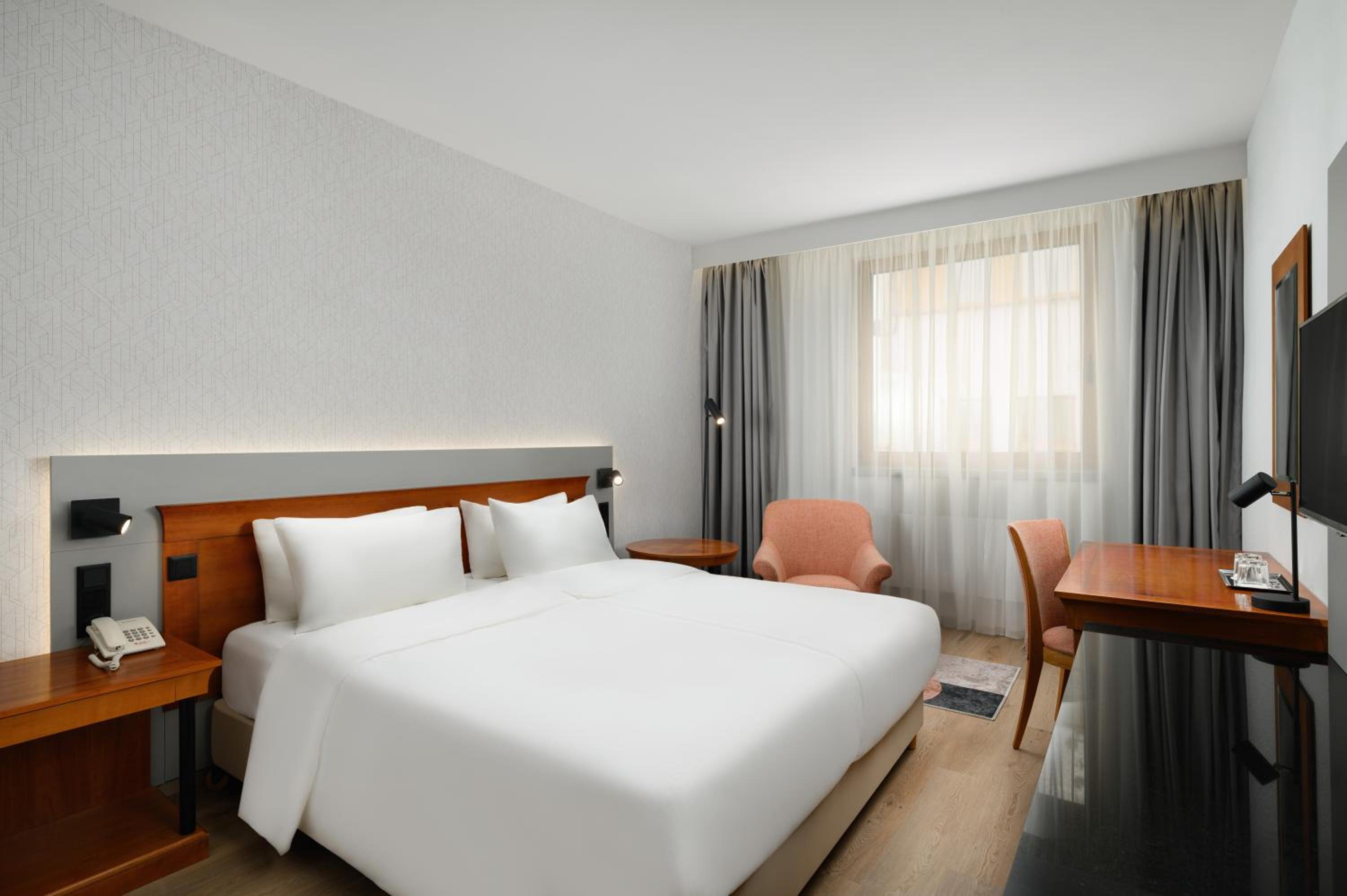 SUPERIOR, DOUBLE BED