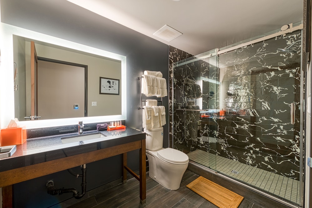 Hotel Lexen - Newhall 42/48