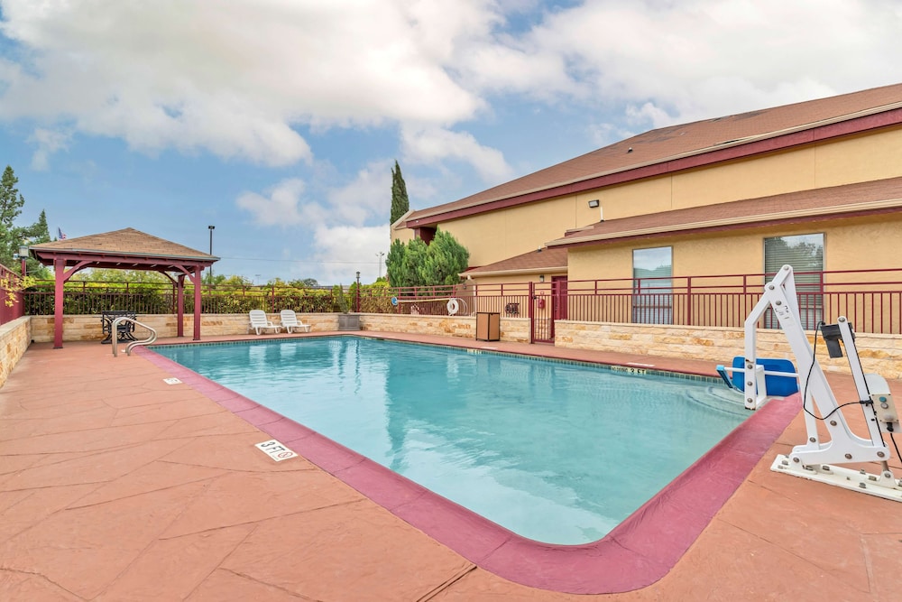 Best Western Brady Inn 1/26