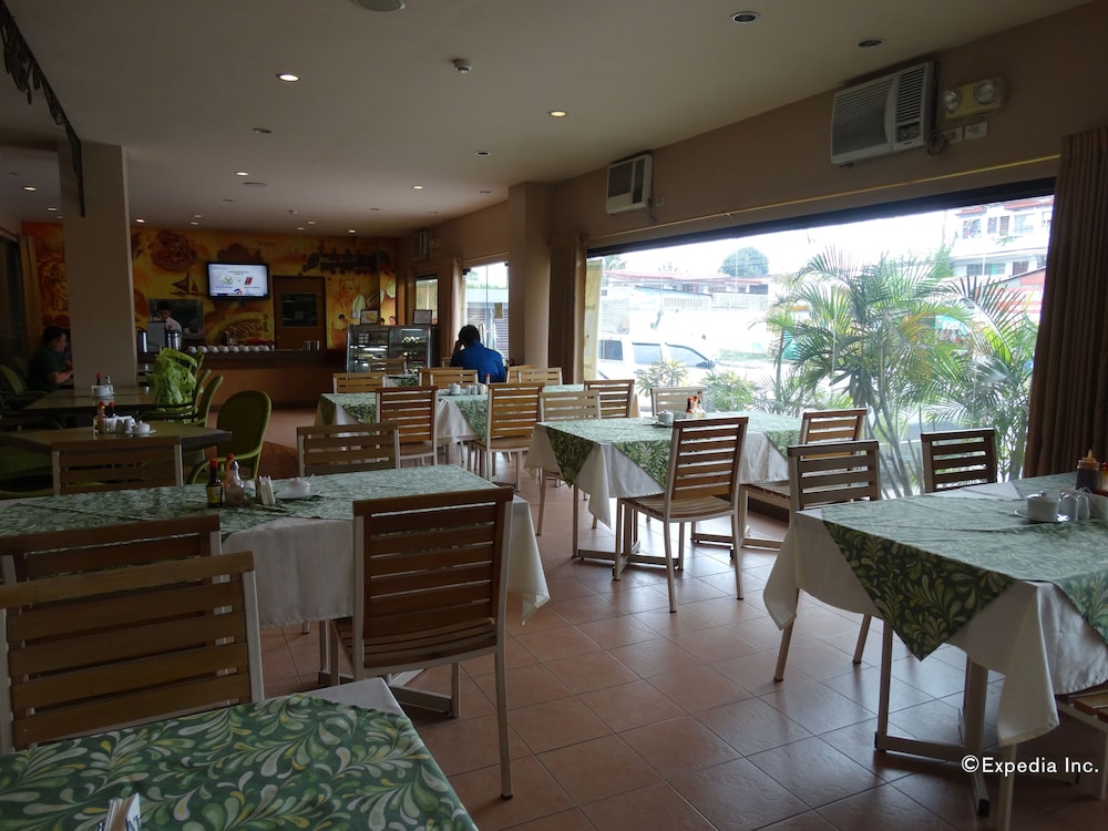 Casa Leticia Business Inn 43/57