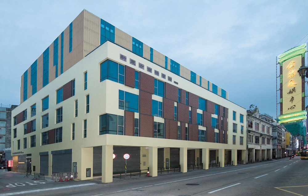San Tung Fong Commercial Inn South Wing 18/21