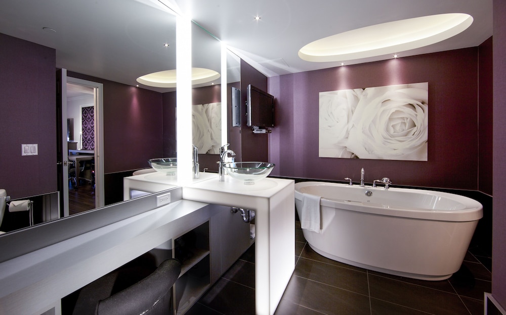 PURPLE, SUITE, 1 QUEEN AND 1 MURPHY BED, QUEEN MURPHY BED