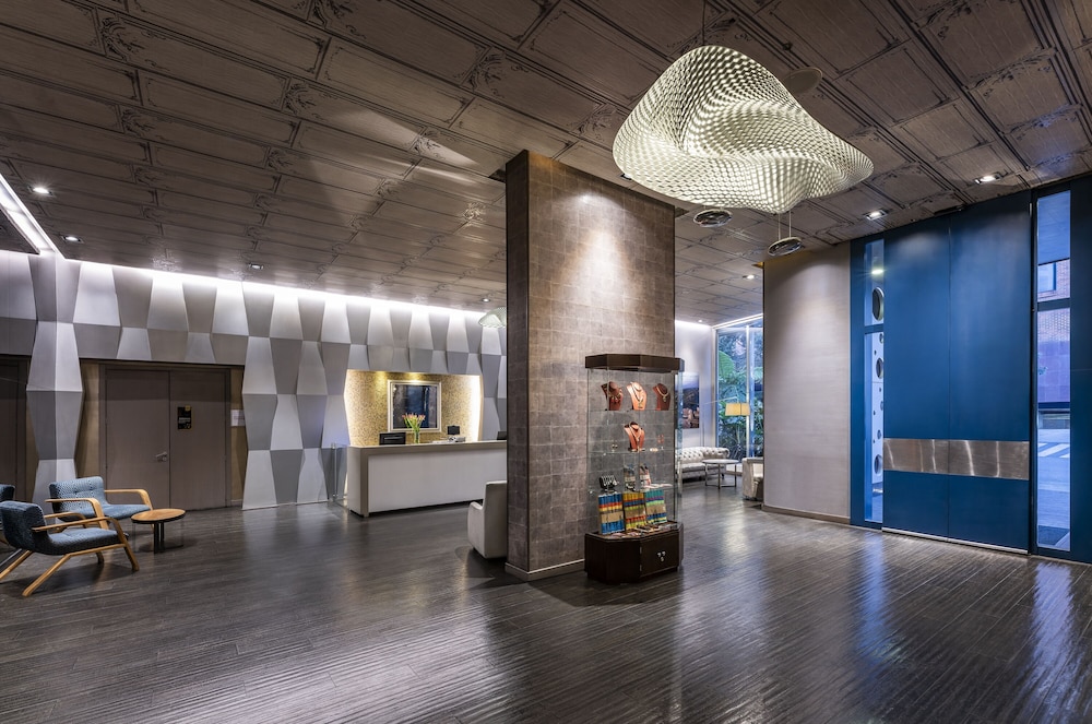100 Luxury Suites By Preferred 13/76