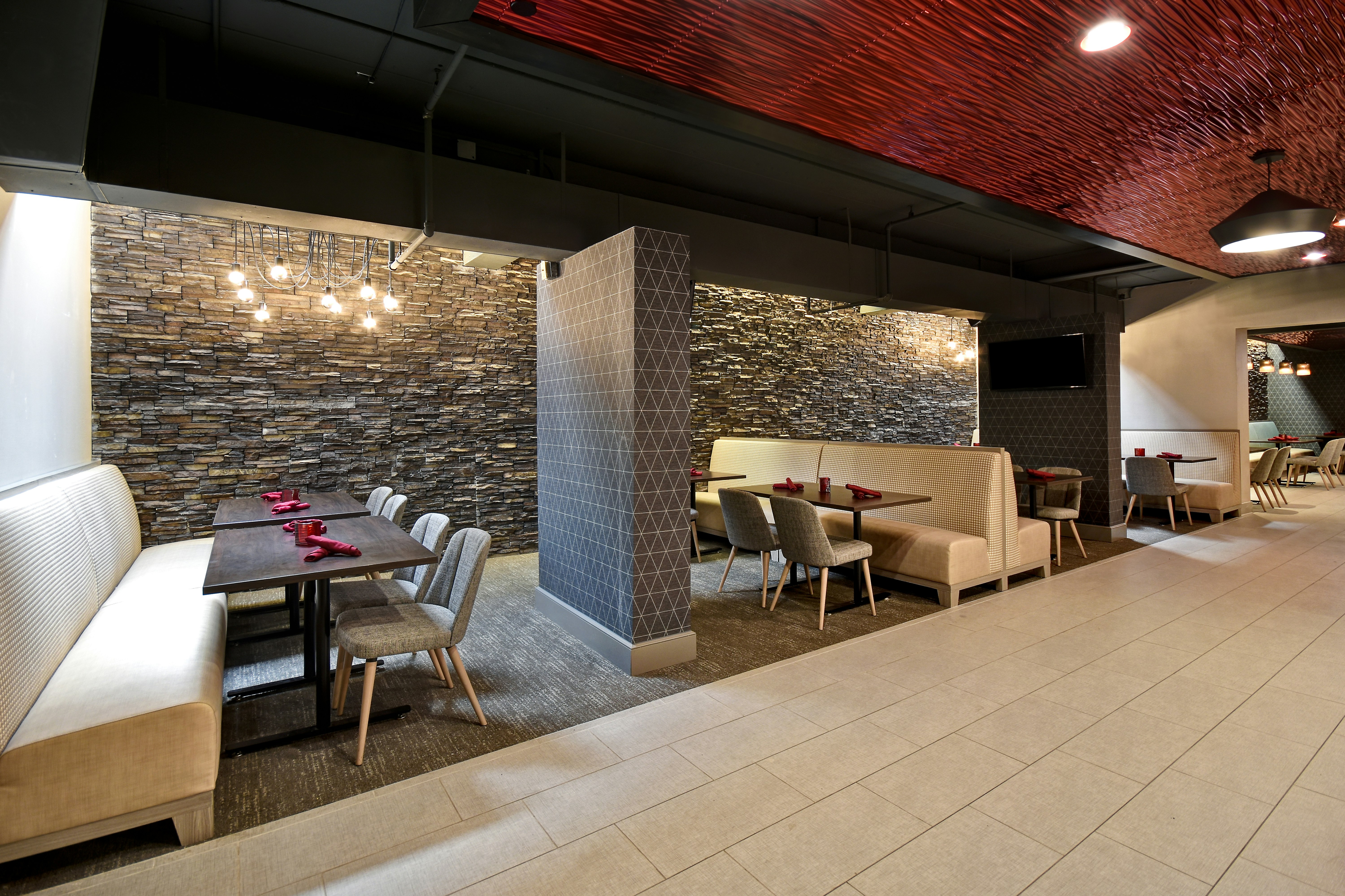 Doubletree By Hilton St Louis Airport Mo 40/59