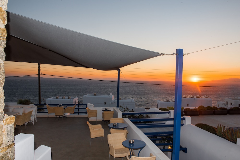Spanelis Hotel 42/56