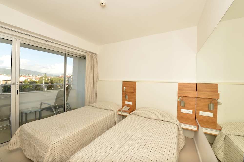 Delta Hotel 20/65