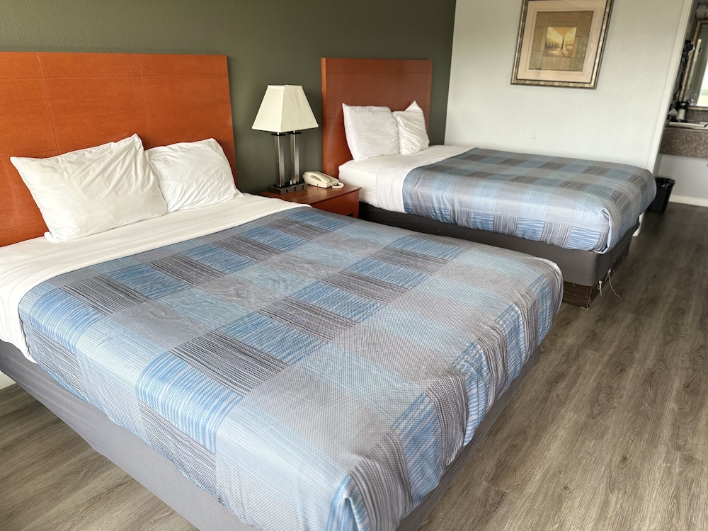 Wilkes Barre Inn And Suites 18/50