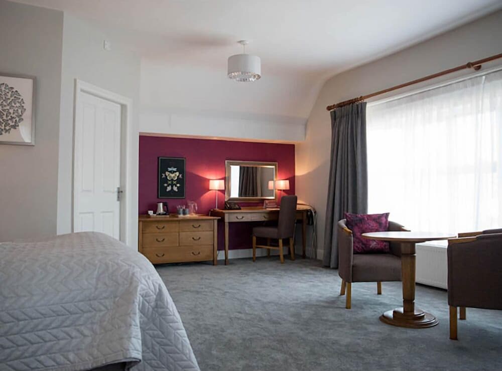 The Coach House Inn 26/32