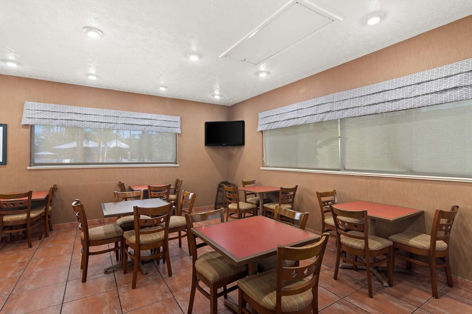 Best Western Port St. Lucie 32/38