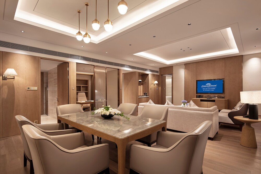 Howard Johnson by Wyndham Jimei Lake Plaza Xiamen 29/51