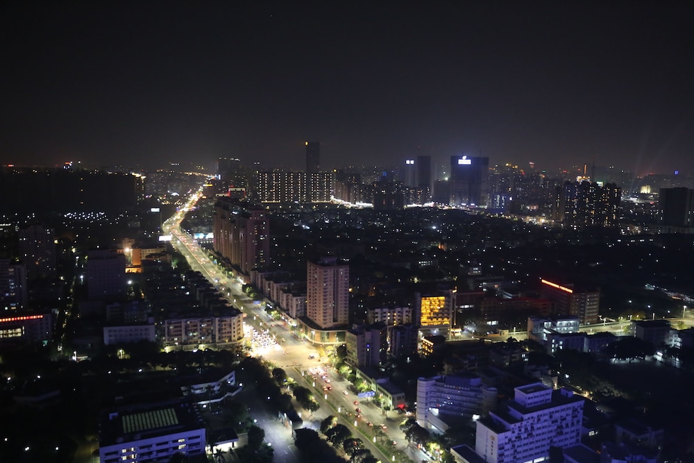 Yuwa Serviced Aparthotel 41/50