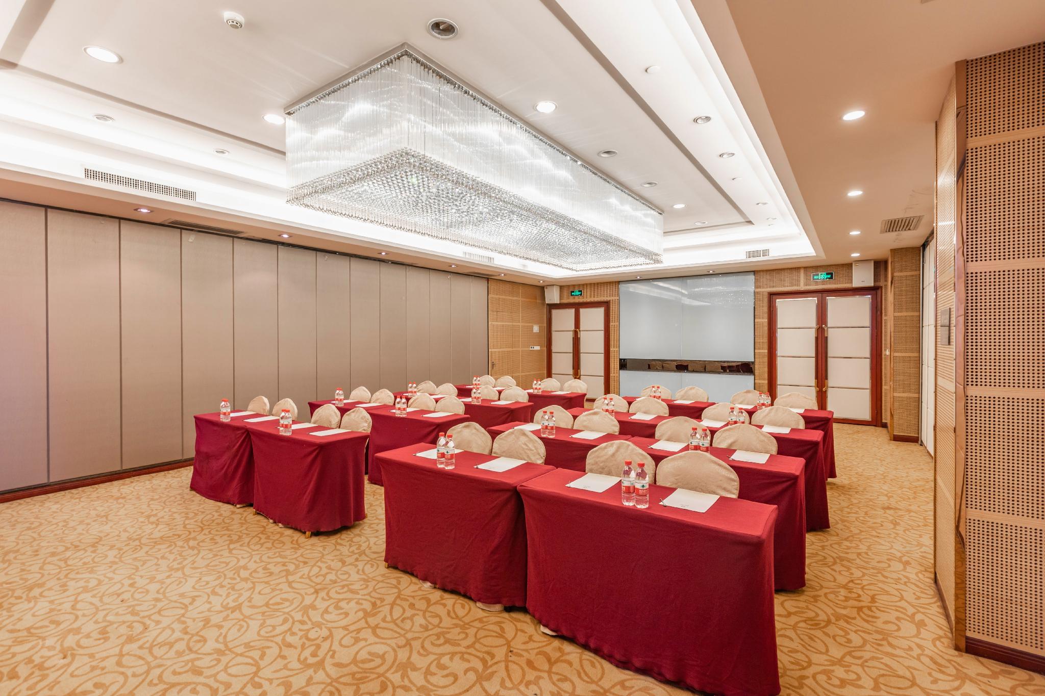 Guomao Hotel 28/35