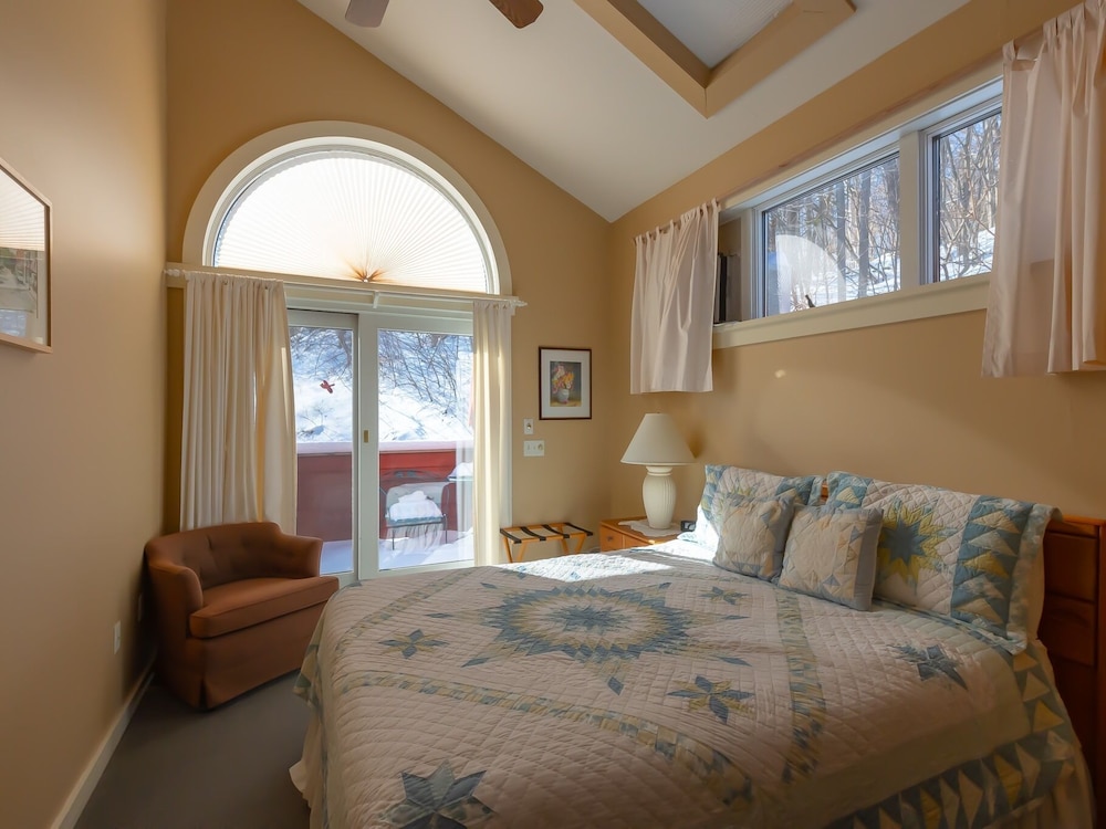 Shaker Mill Inn 14/50