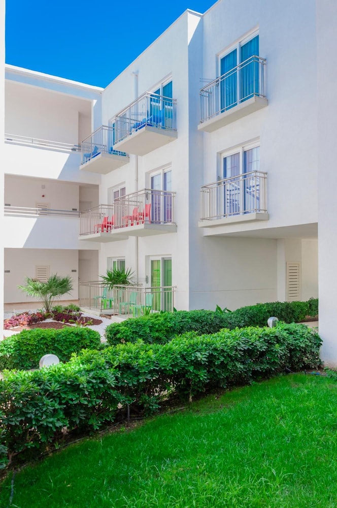 Armonia Holiday Village And Spa 43/49