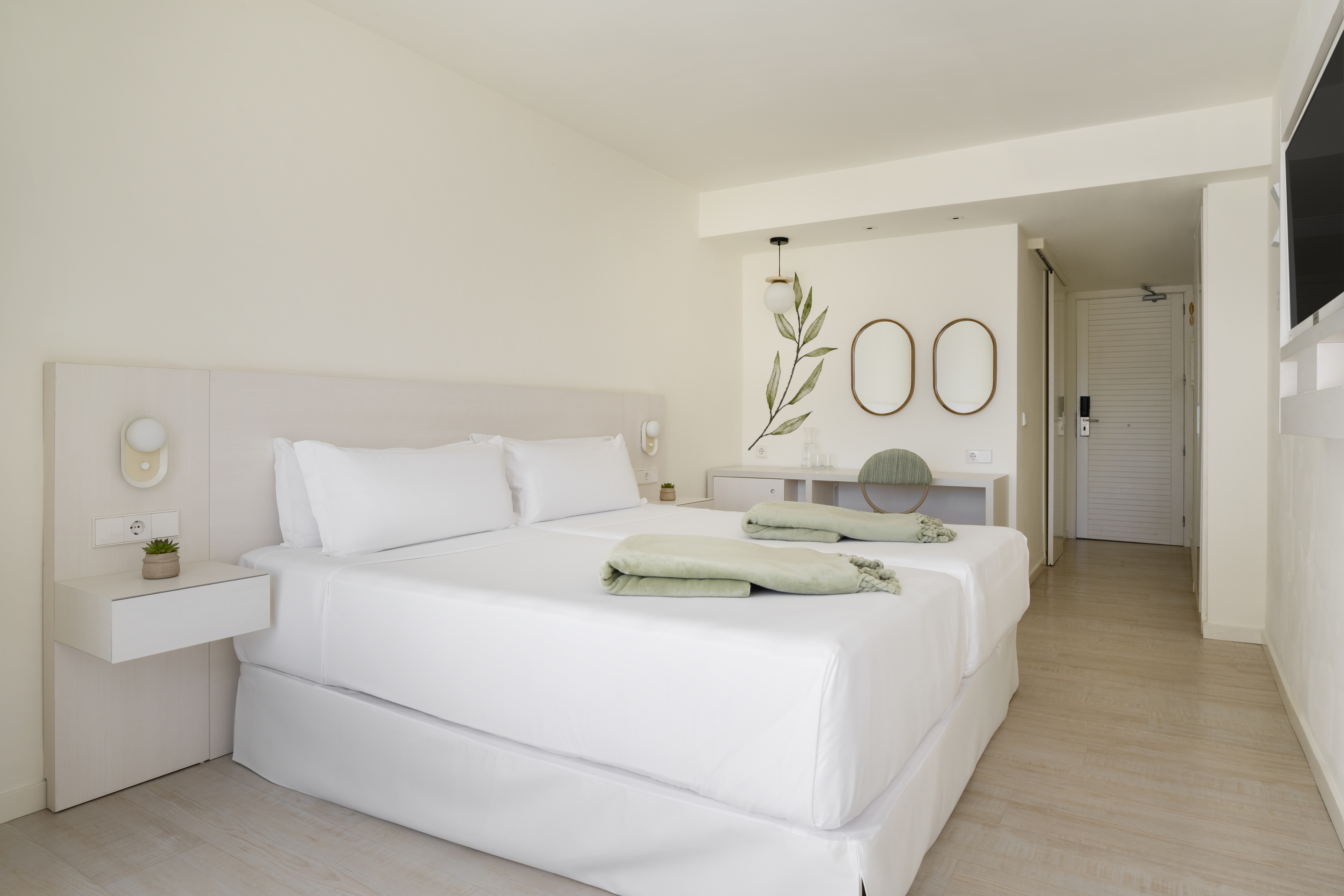 Room, Single, Double Bed, Garden View, Shared Terrace