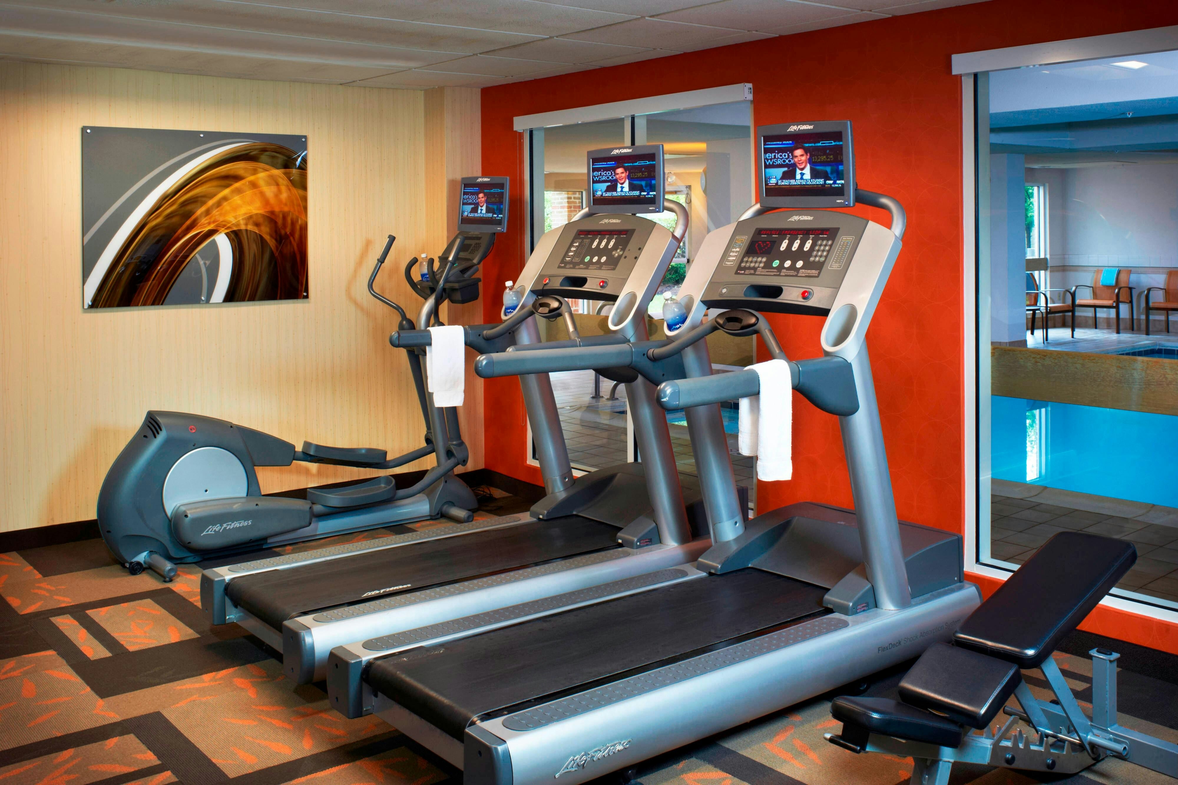 Courtyard By Marriott Cleveland Airport South 1/1