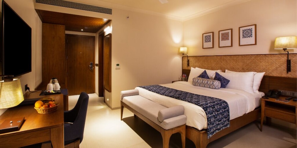 Marquis Beach Resort 11/50