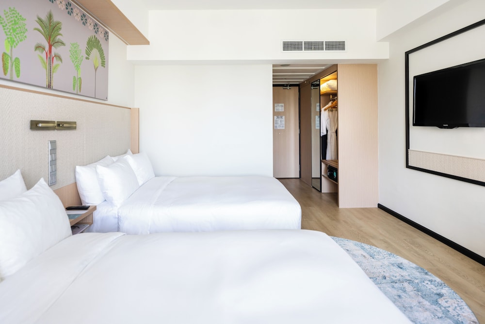 Radisson Hotel Brunei Darussalam 10/50