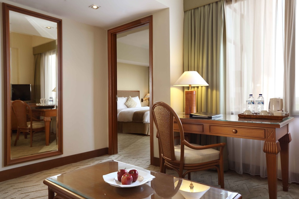 Aryaduta Lippo Village 47/53