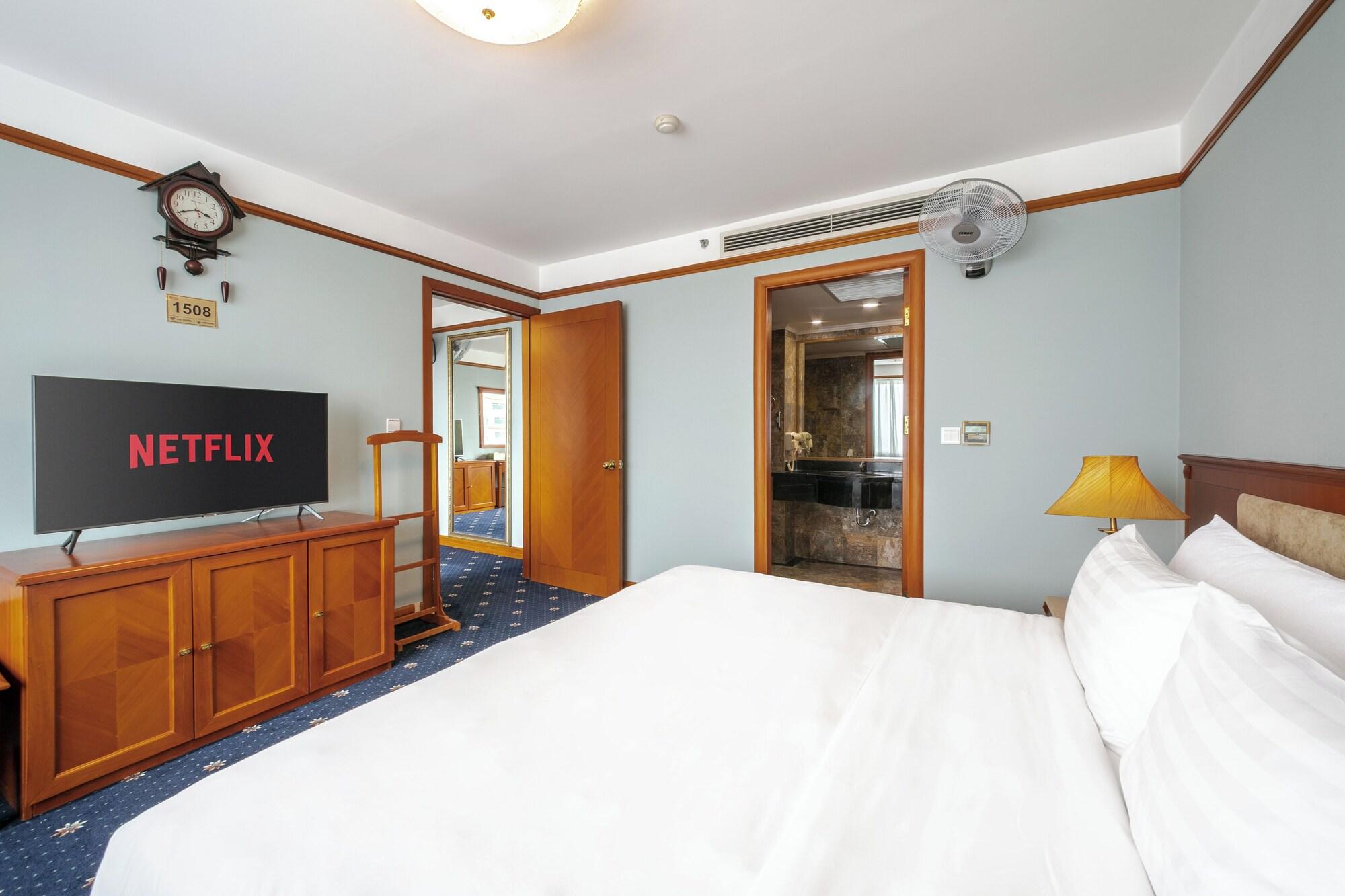 Suite, Double Bed