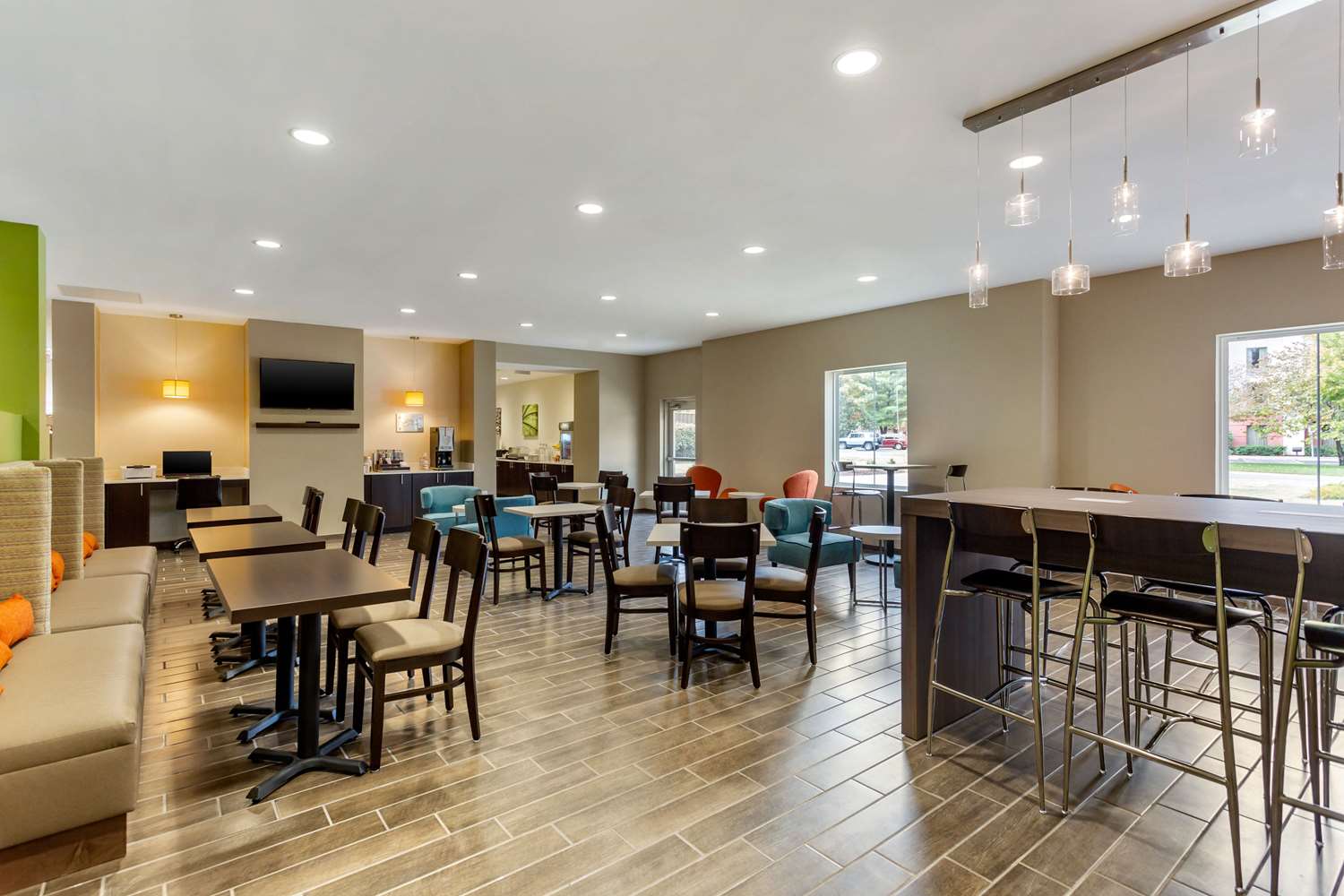 Sleep Inn & Suites Gallatin Nashville Metro 25/28