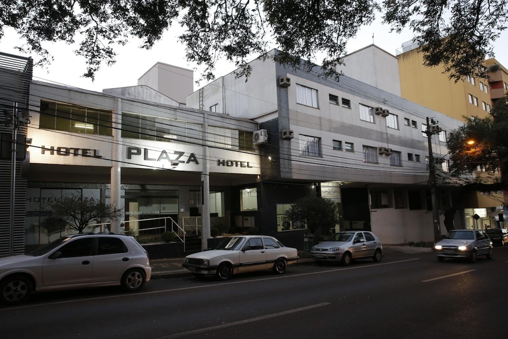 HOTEL PLAZA CASCAVEL 61/65