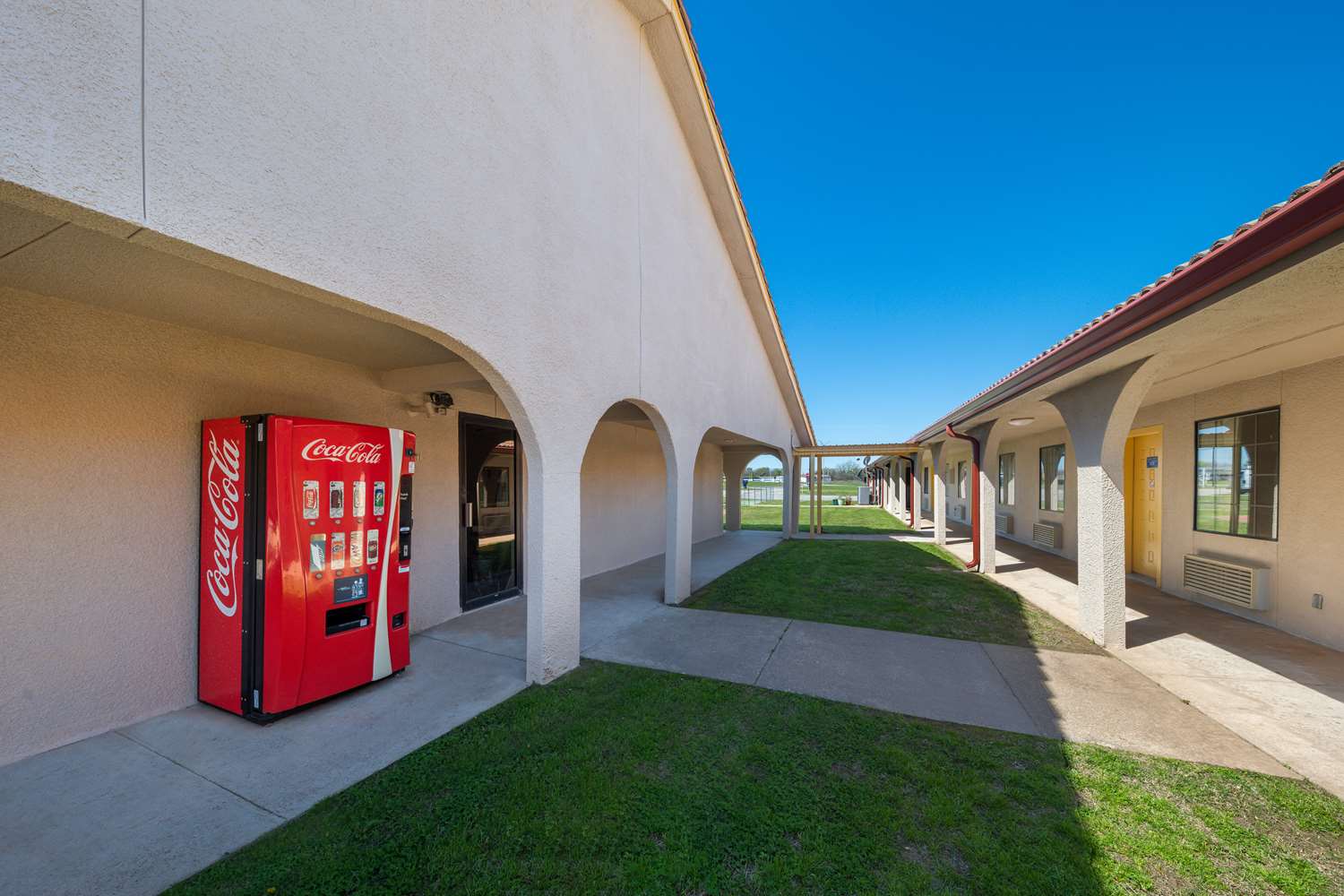Americas Best Value Inn 38/40