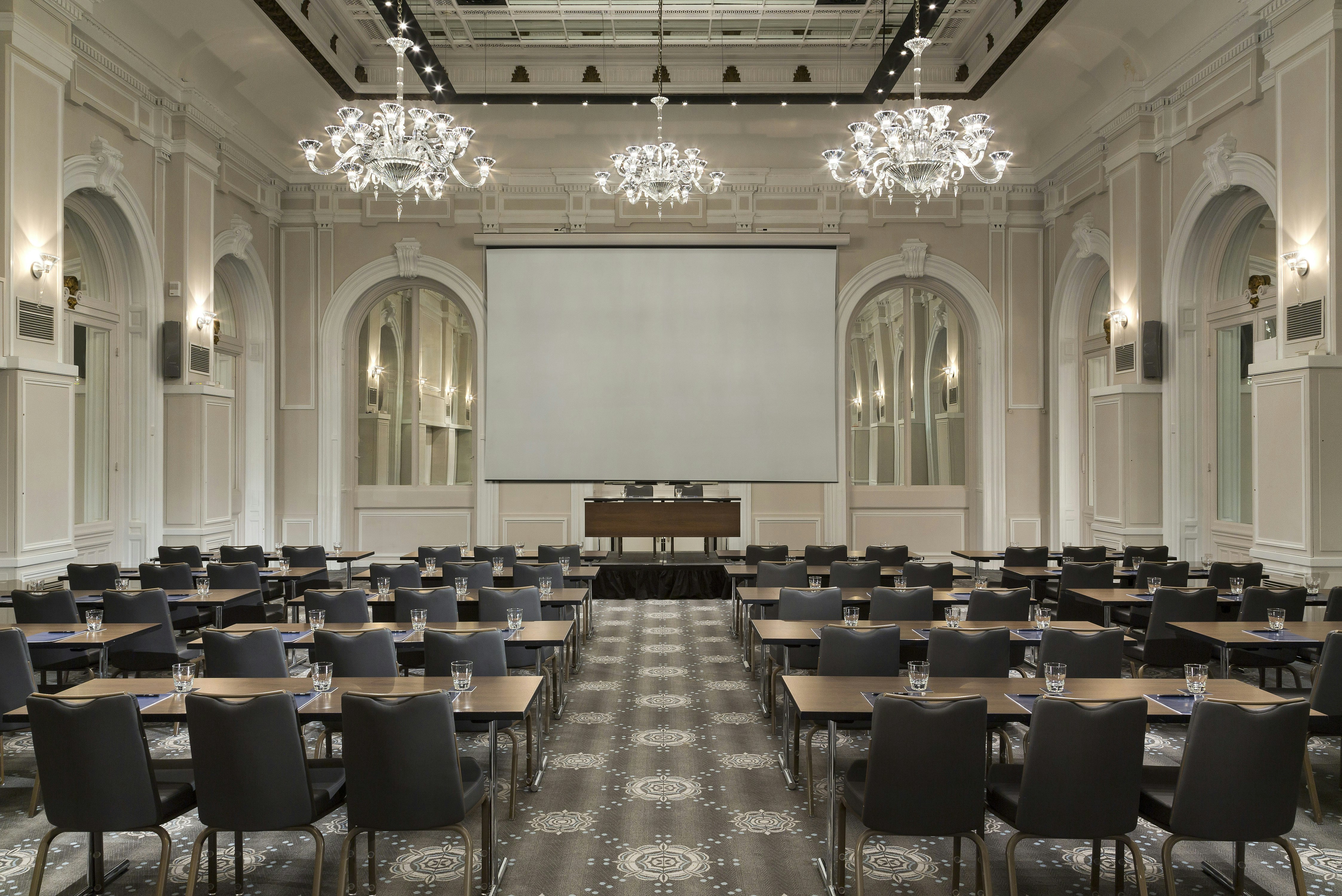 Hilton Paris Opera 66/81