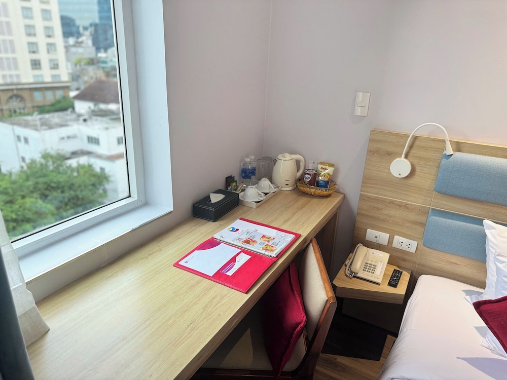 Adora Mira Hotel (formerly Ramada Encore By Wyndham Saigon D1) 36/50