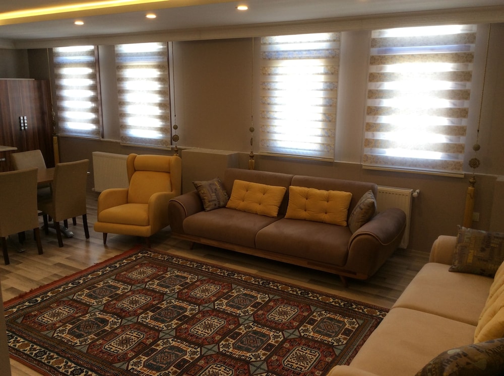 Hotel Yonca 42/52