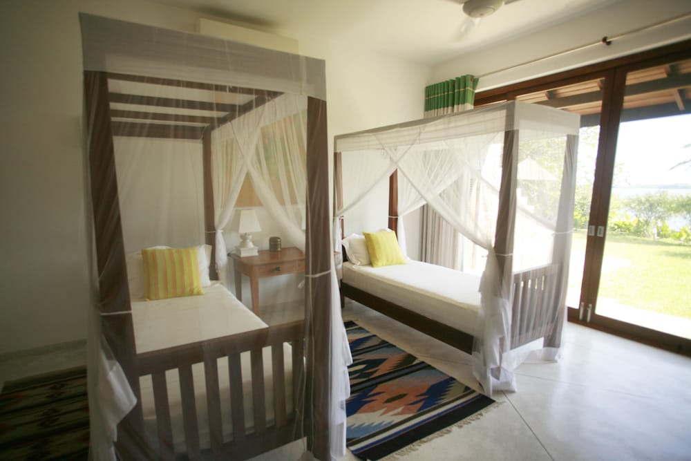 Sea Heart House On Koggala Lake 15/50