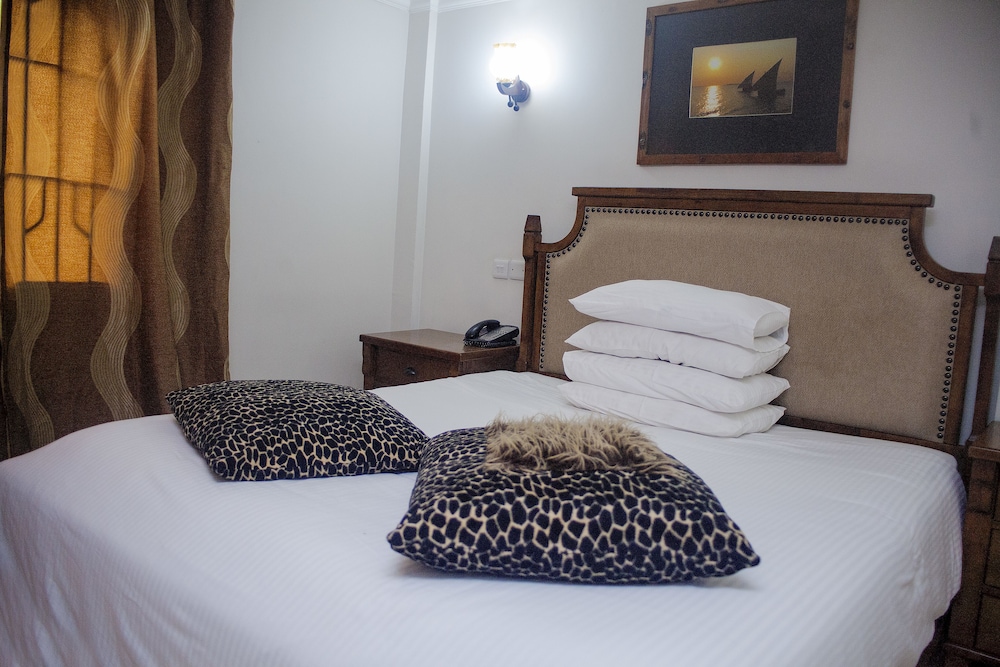 STANDARD, DOUBLE BED