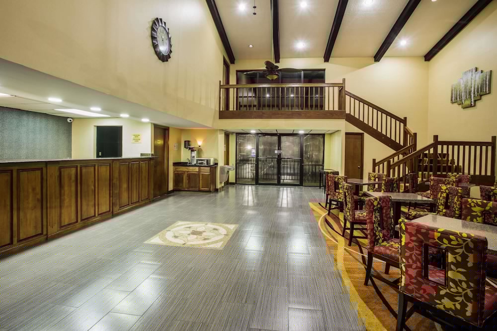 Super 8 by Wyndham Paragould 21/50