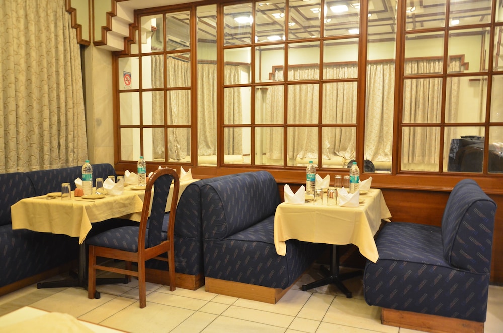 Garden Hotel 38/50