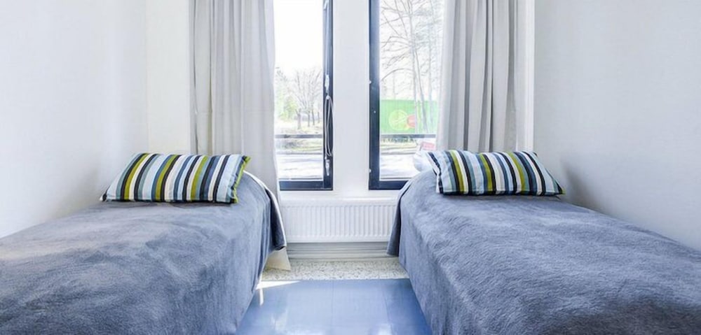 FORENOM HOSTEL VANTAA AVIAPOLIS 13/27