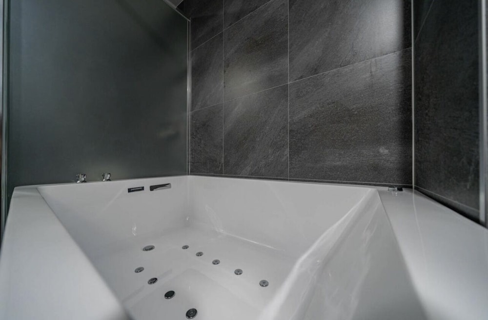 Suwon Station Myeongjak Hotel 31/57