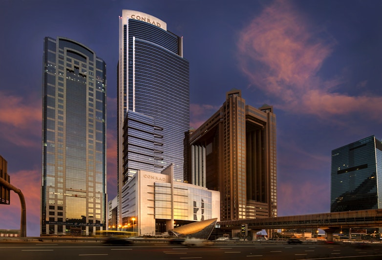 Conrad Dubai 6/80