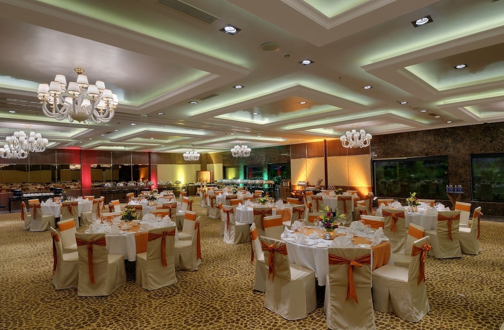 Royalton Hyderabad 34/48
