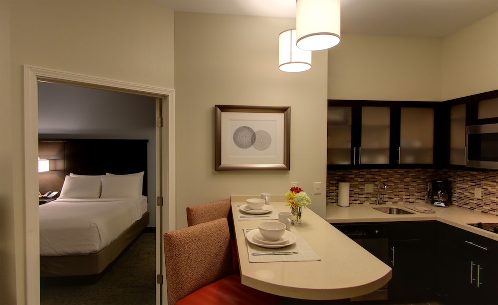 Staybridge Suites Ann Arbor Univ of Michigan 34/54