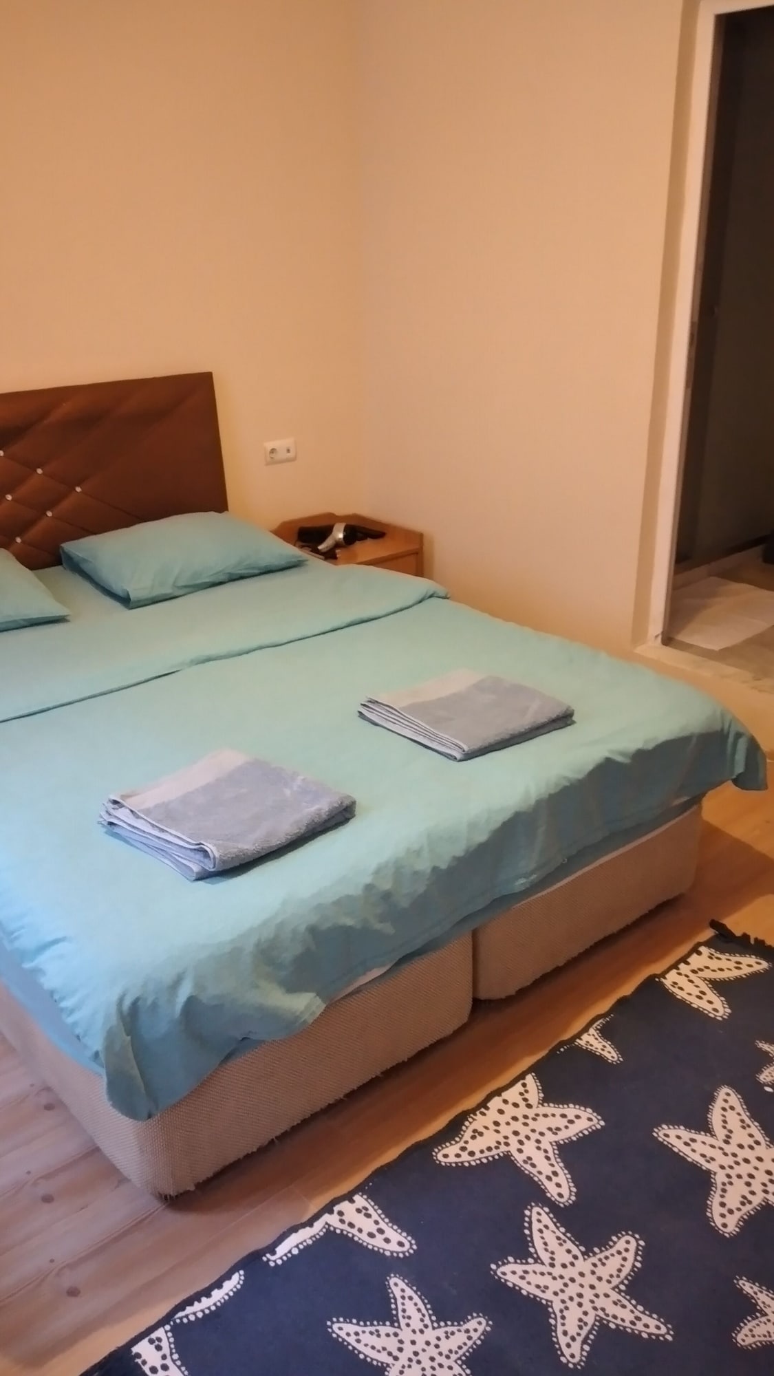 ECONOMY, DOUBLE BED