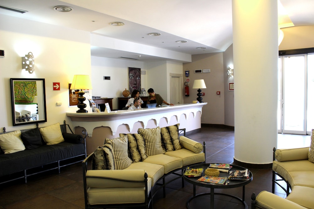 Hotel O Scia 7/50