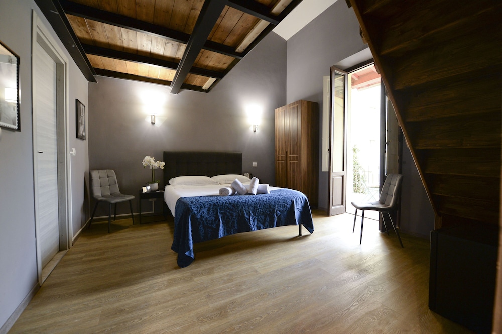 Palazzo Oliveto 23/60