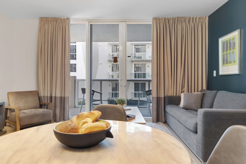 Roami at Habitat Brickell 33/50