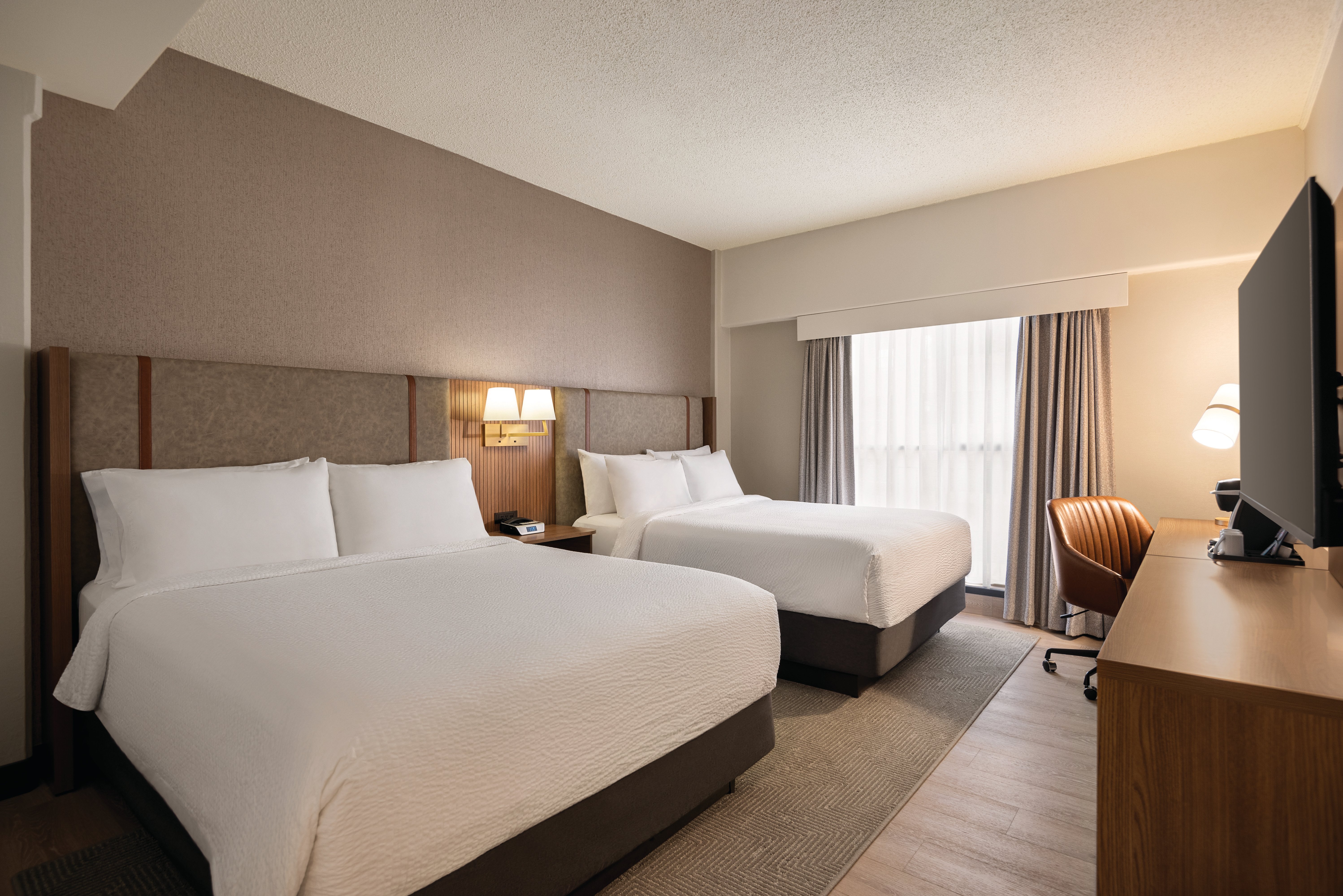 HOLIDAY INN HOTEL AND SUITES VANCOUVER DOWNTOWN 31/73