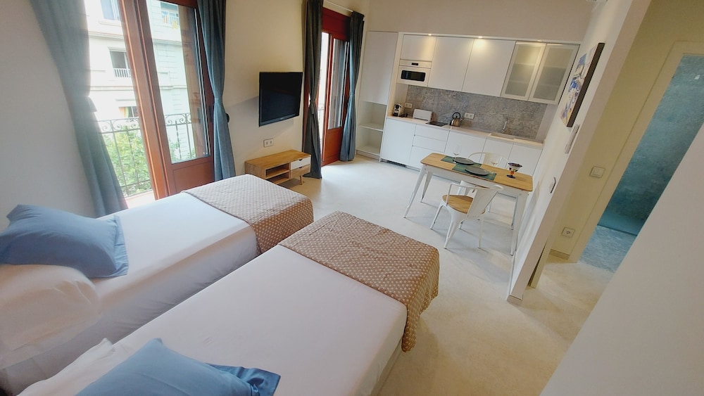 Gaudis Nest Apartments 12/50
