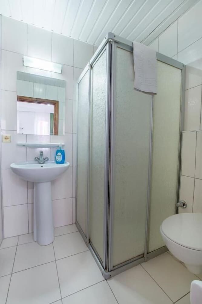 Bayram Apart Hotel 38/40